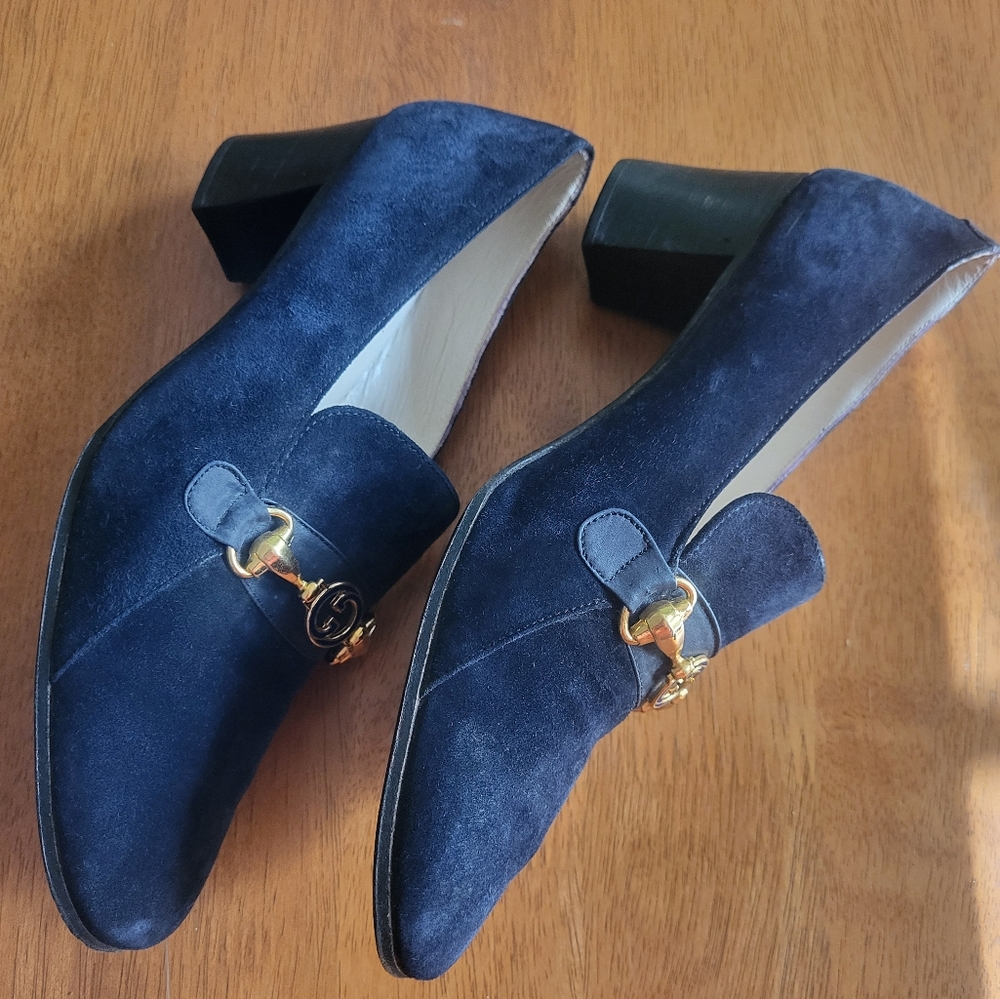 Gucci blue/gold slip on suede loafers size 7